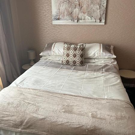 Village Rooms Marton-in-Cleveland エクステリア 写真